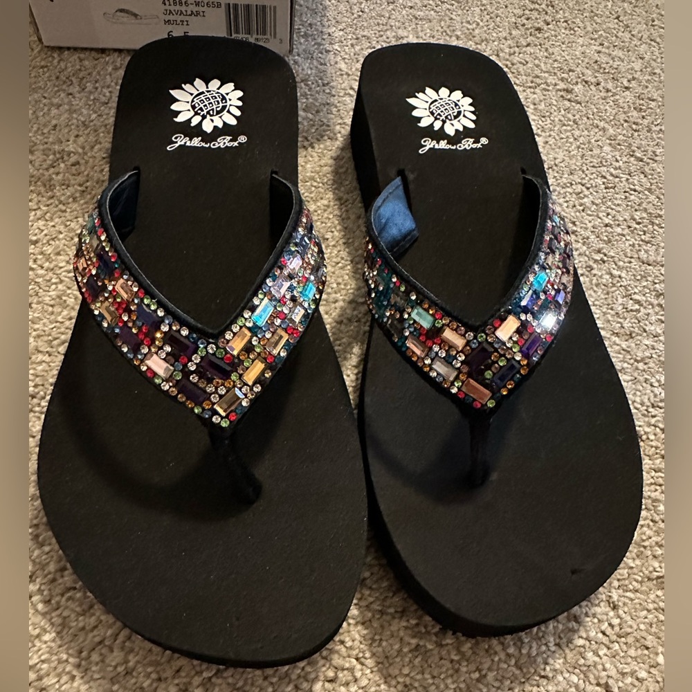 Yellow box Javalari  sandals